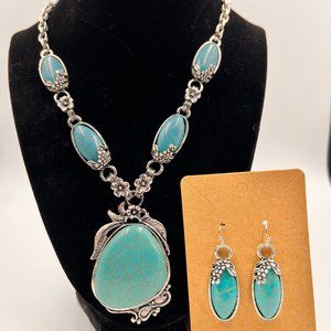 New Big Pendant Necklace and Earring Set